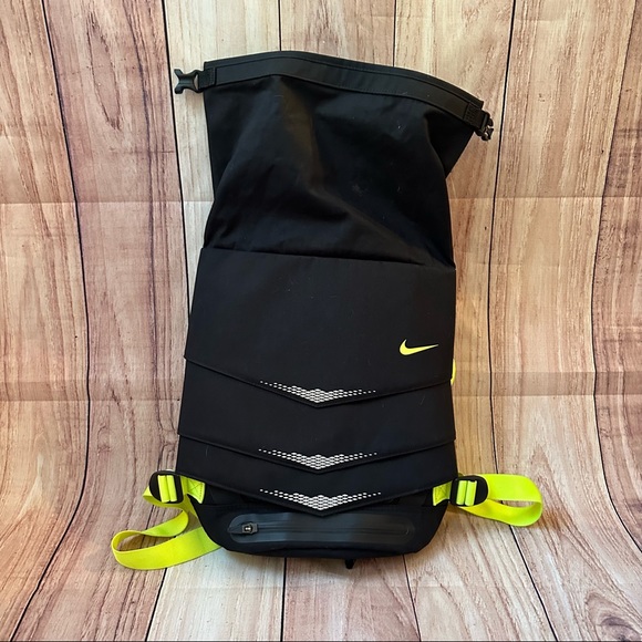 Nike Handbags - Nike Mog Bolt Expandable Backpack